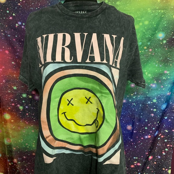 NIRVANA Other - 🖤Nirvana Graphic Tee with Smiley Face